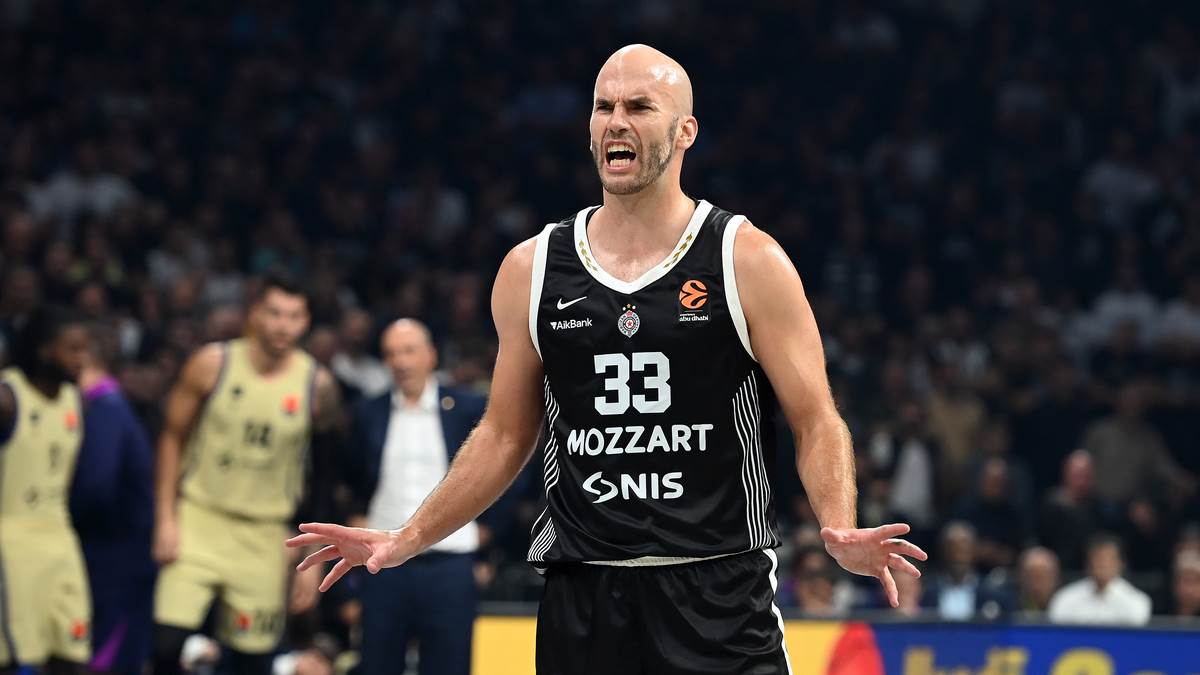  Nik Kalateas došao da potpiše dvogodišnji ugovor: Partizan samo usputna stanica, igraće do 40. godin 