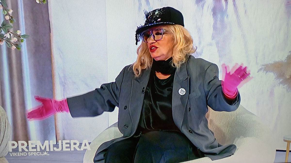  Nada Topčagić 30 godina zabranjena u Hrvatskoj, stavili joj kokardu 