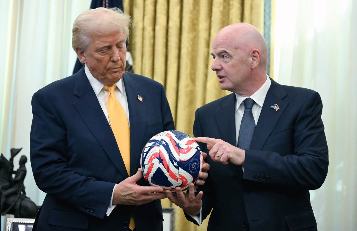  FIFA presjekla: Tramp uručuje pehar novom šampionu svijeta 