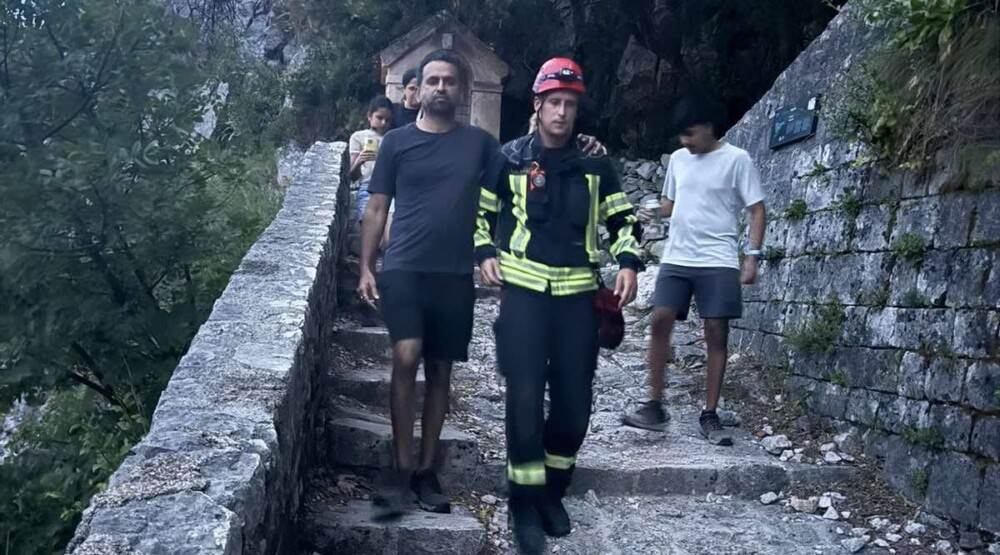  Kotor: Vatrogasci obaviješteni da jedna osoba pada u stanje šoka, ispostavilo se da ima ogrebotine 