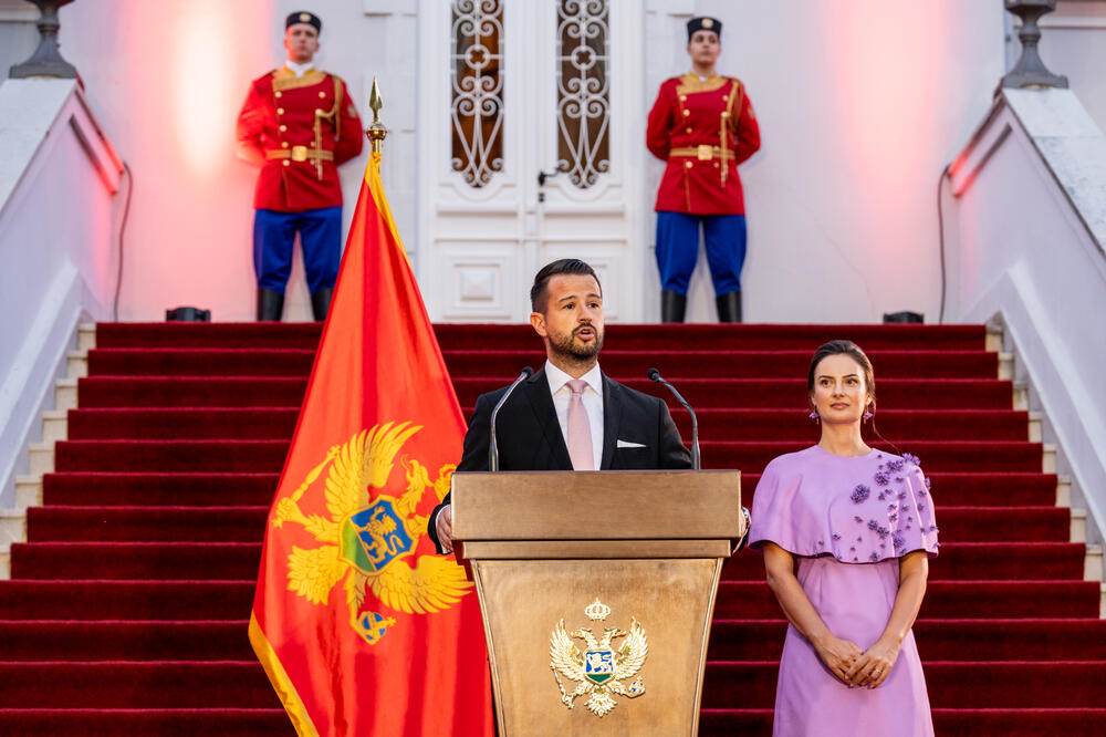 Milatović: Najveća pobjeda naše generacije biće Crna Gora u kojoj ljudi žive, rade i ostaju dostojanstveni Info Milatović: Najveća pobjeda naše generacije biće Crna Gora u kojoj ljudi žive, rade i ostaju dostojanstveni Info
