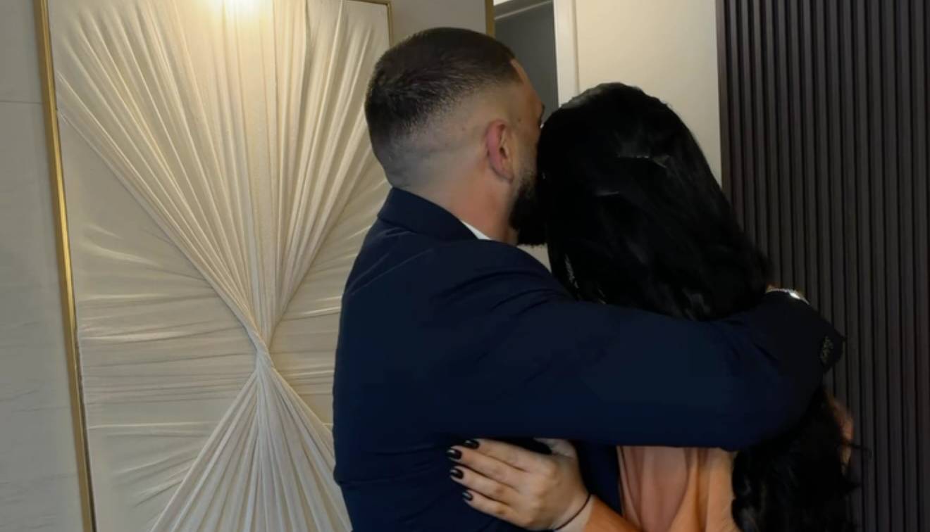  Poznati reper u tajnosti stao na ludi kamen: Preskočili vjeridbu pa šokirali načinom na koji su se vjenčali 