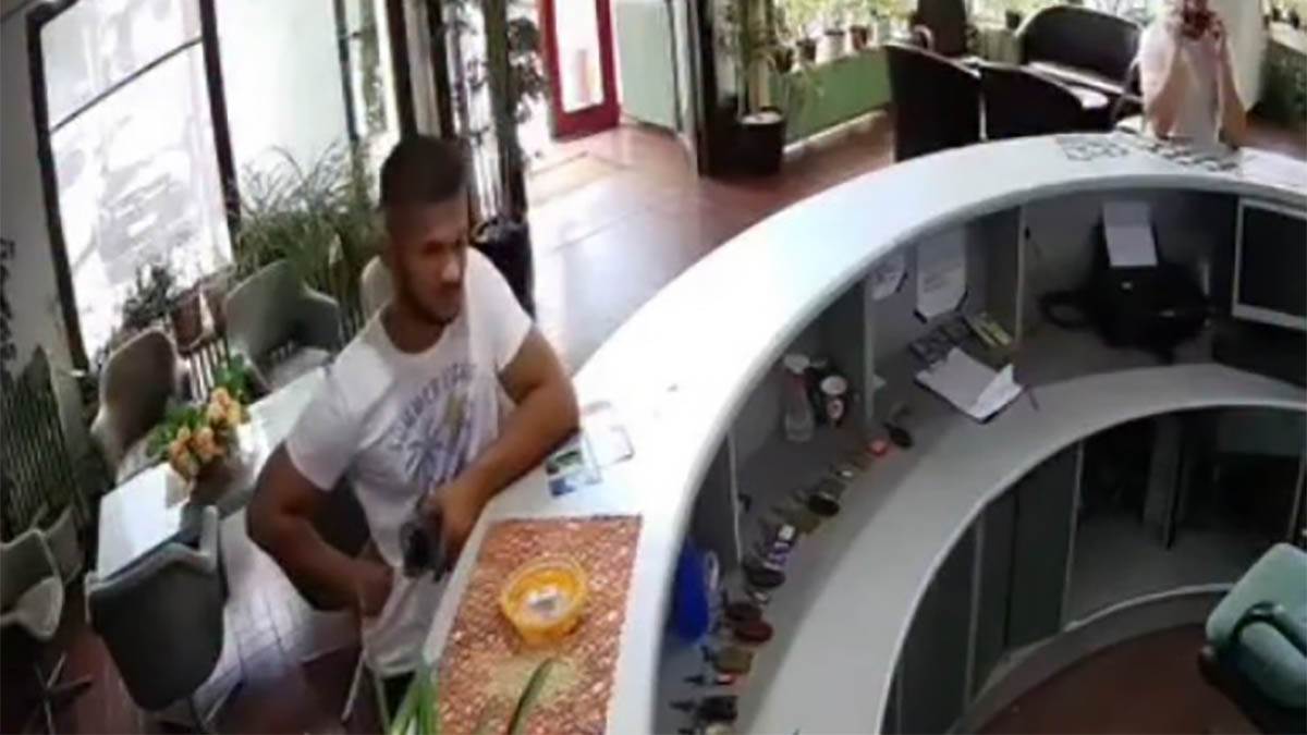  Grupa muškaraca ukrala novac sa recepcije motela kod Smedereva: Pojavio se snimak koji je razbjesnio 