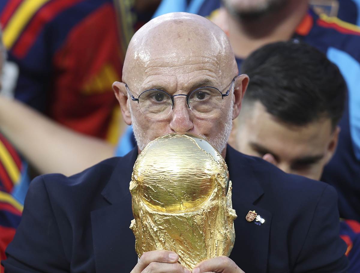  "Hakovao" fudbal, a Piksi imao duplo veću platu od njega: Kapa dolje, señor Luis de la Fuente! 