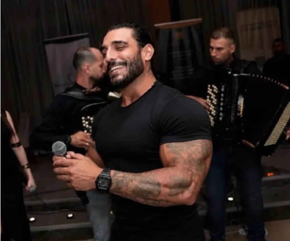  Darko se "dotjerao" u Fotošopu, na mrežama ga razapeli 