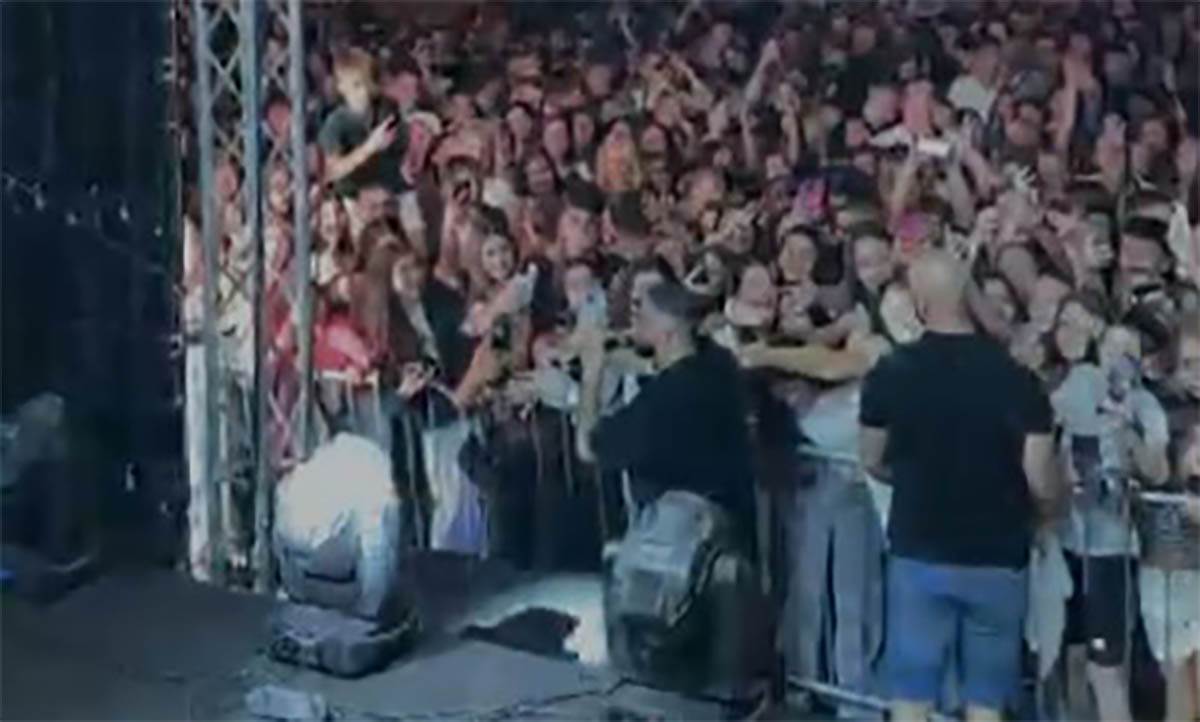  Prekinut koncert repera 