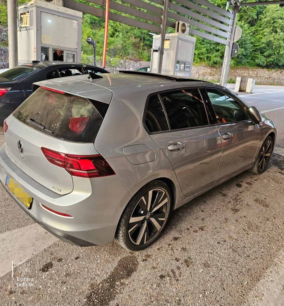 Na Šćepan Polju oduzet automobil koji potražuje Interpol 