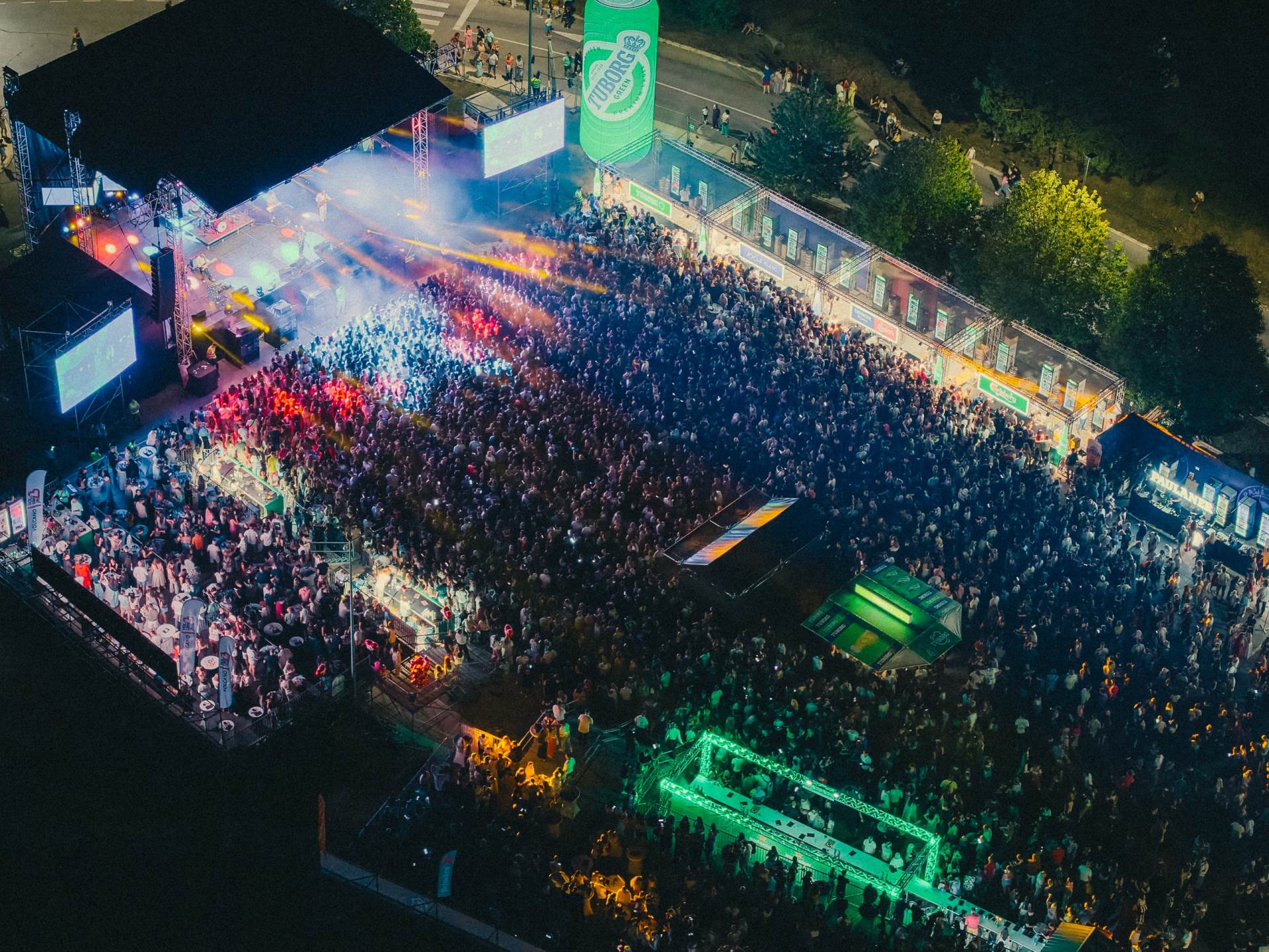  Hiljade posjetilaca na otvaranju Montenegro Beer Festa: Rozga i Rasta napravili spektakl na Cetinju 