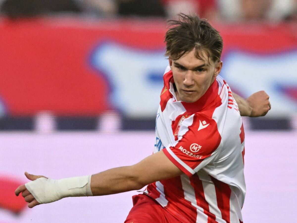  Zatišje pred buru: Vasilije Kostov na pragu senzacionalnog transfera 