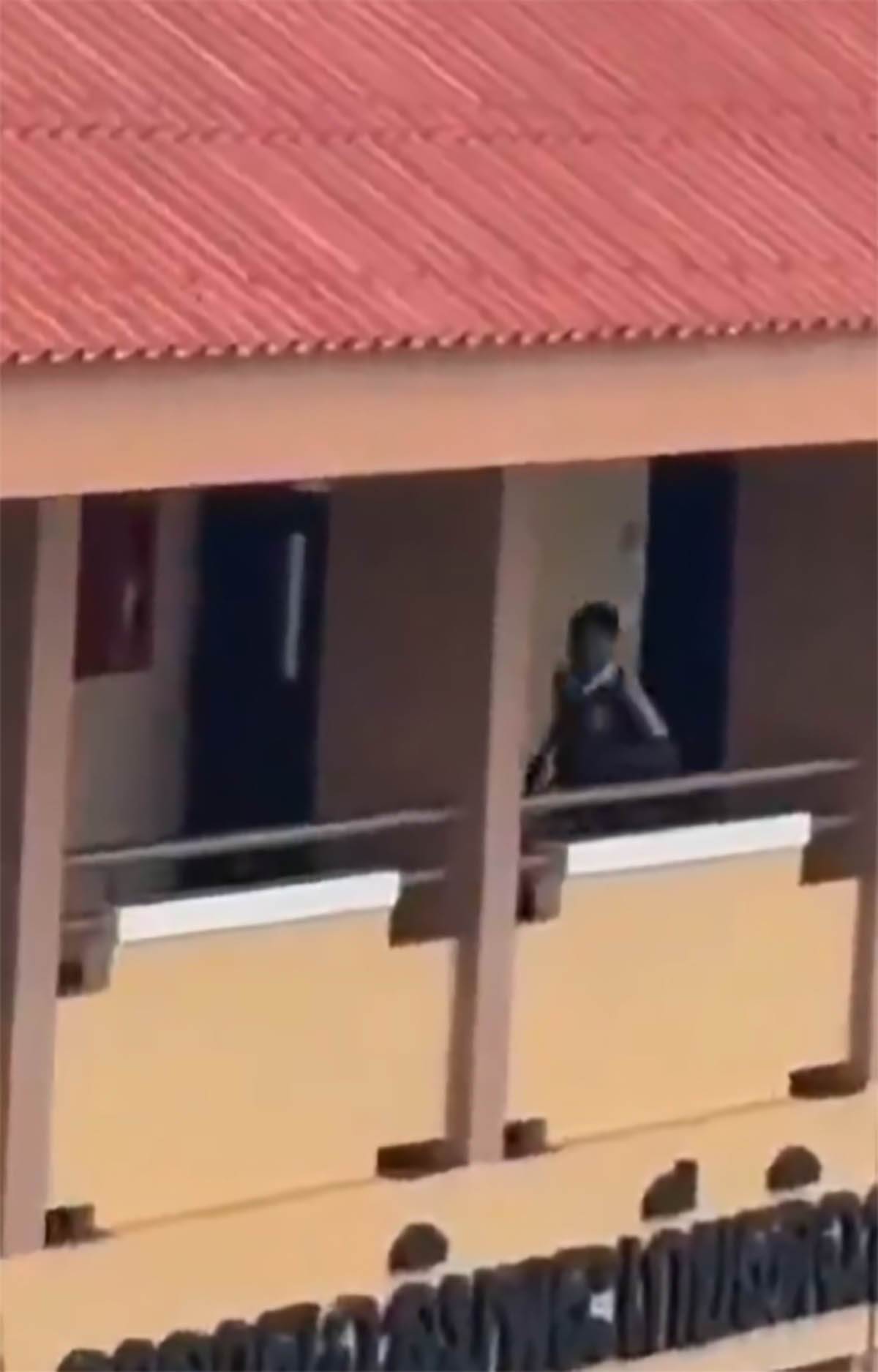  Učenik ubio učitelja pa sebe, užas na Tajlandu 