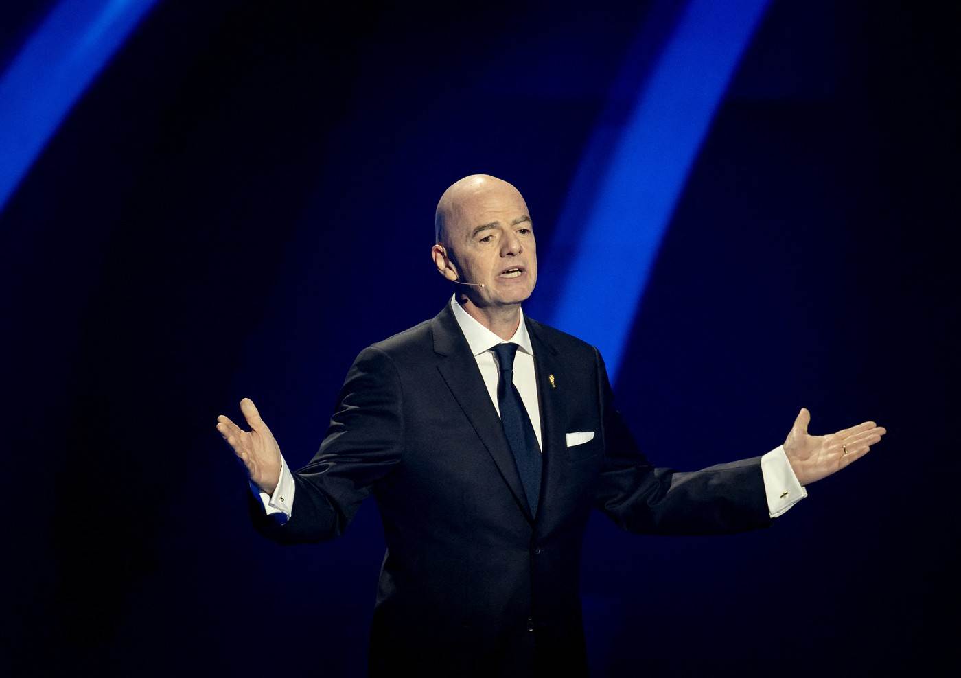  Đani Infantino uzvraća udarac 
