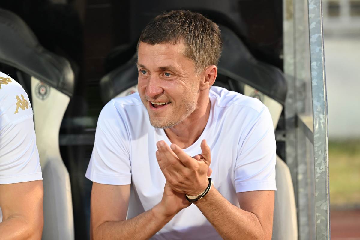  "Pitajte sportskog direktora": Partizan dovodi kao na traci, a Saša Ilić zna šta im fali 