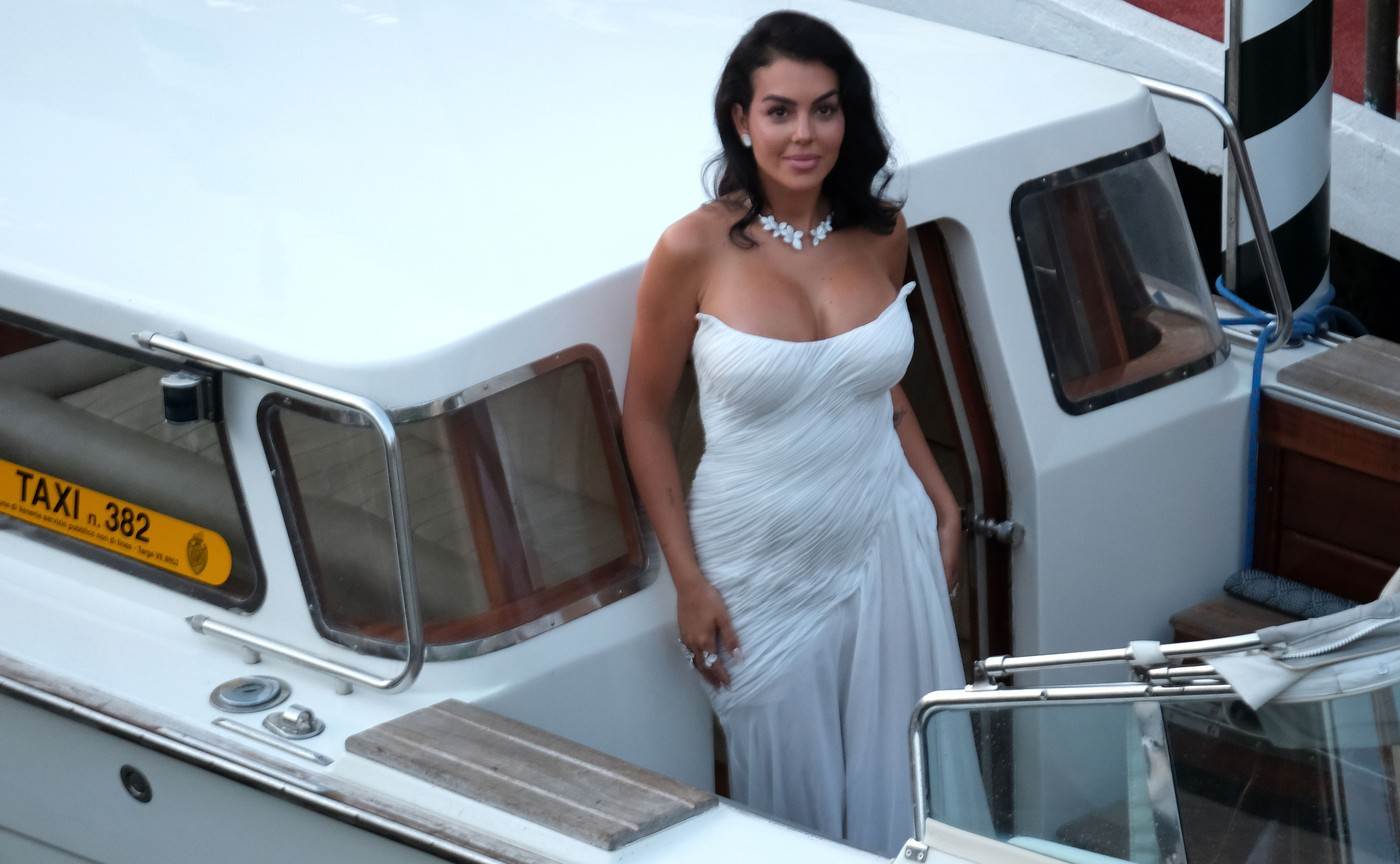  Ljudi u šoku u čemu se udala Georgina 