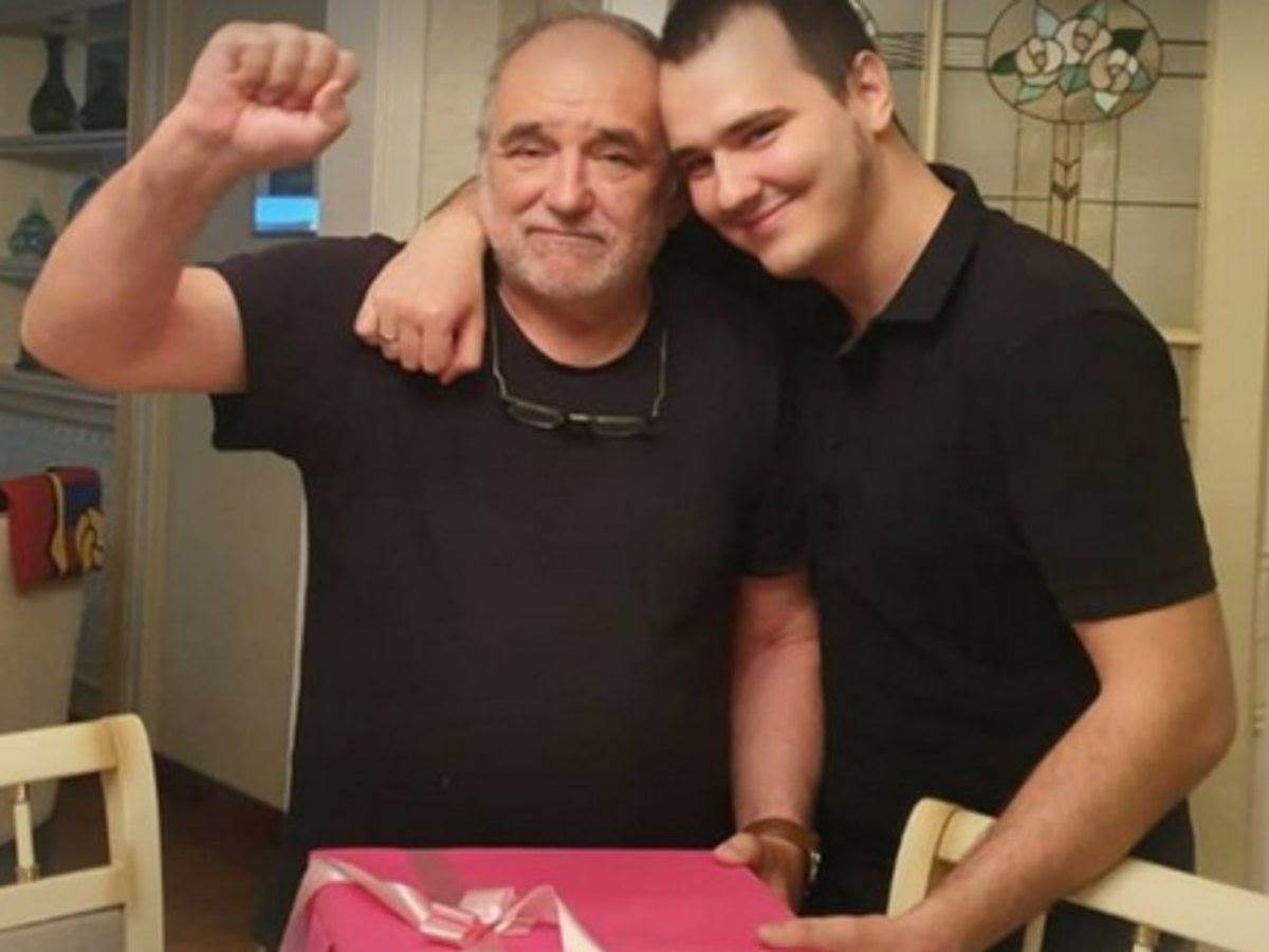  Aleksa Balašević podijelio je emotivnu fotografiju sa ocem Đorđem. 