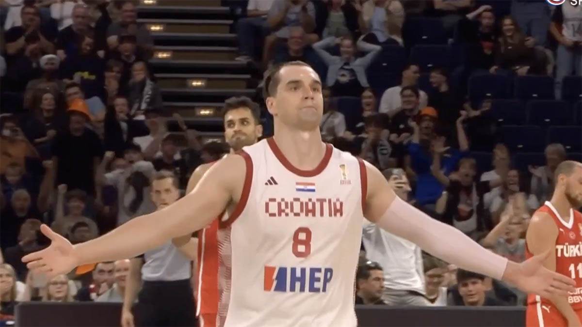  Mario Hezonja šokirao Tursku i Atamana: Dao 37 poena, na asistenciju Smita donio pobjedu 