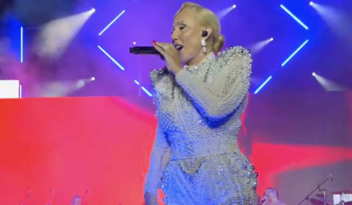  Otkazan koncert Lepe Brene u Makedoniji: Pjevačica se odmah oglasila i otkrila razlog 