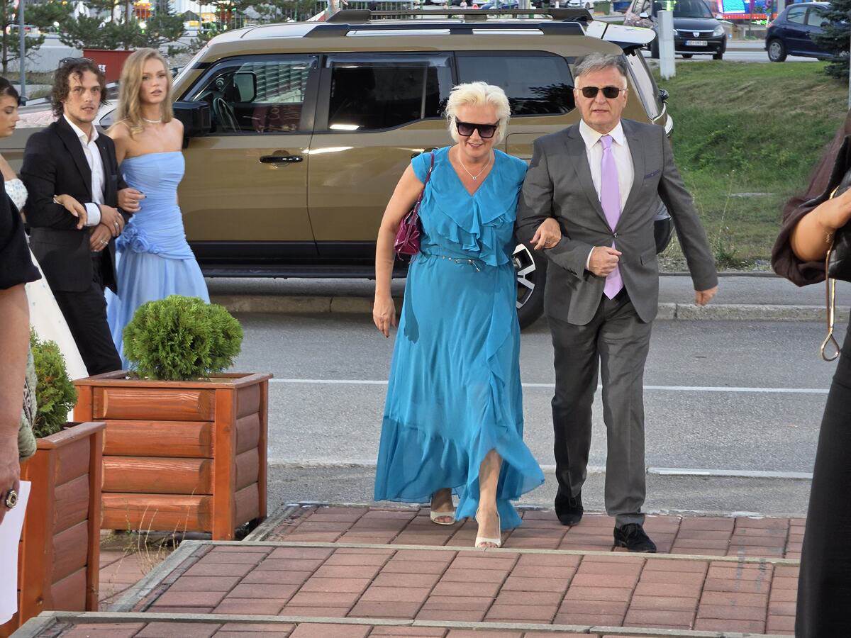  Lečić kupio novi džip od 90.000 €: Pohvalio se na festivalu bijesnom mašinom, svi gledali šta vozi 