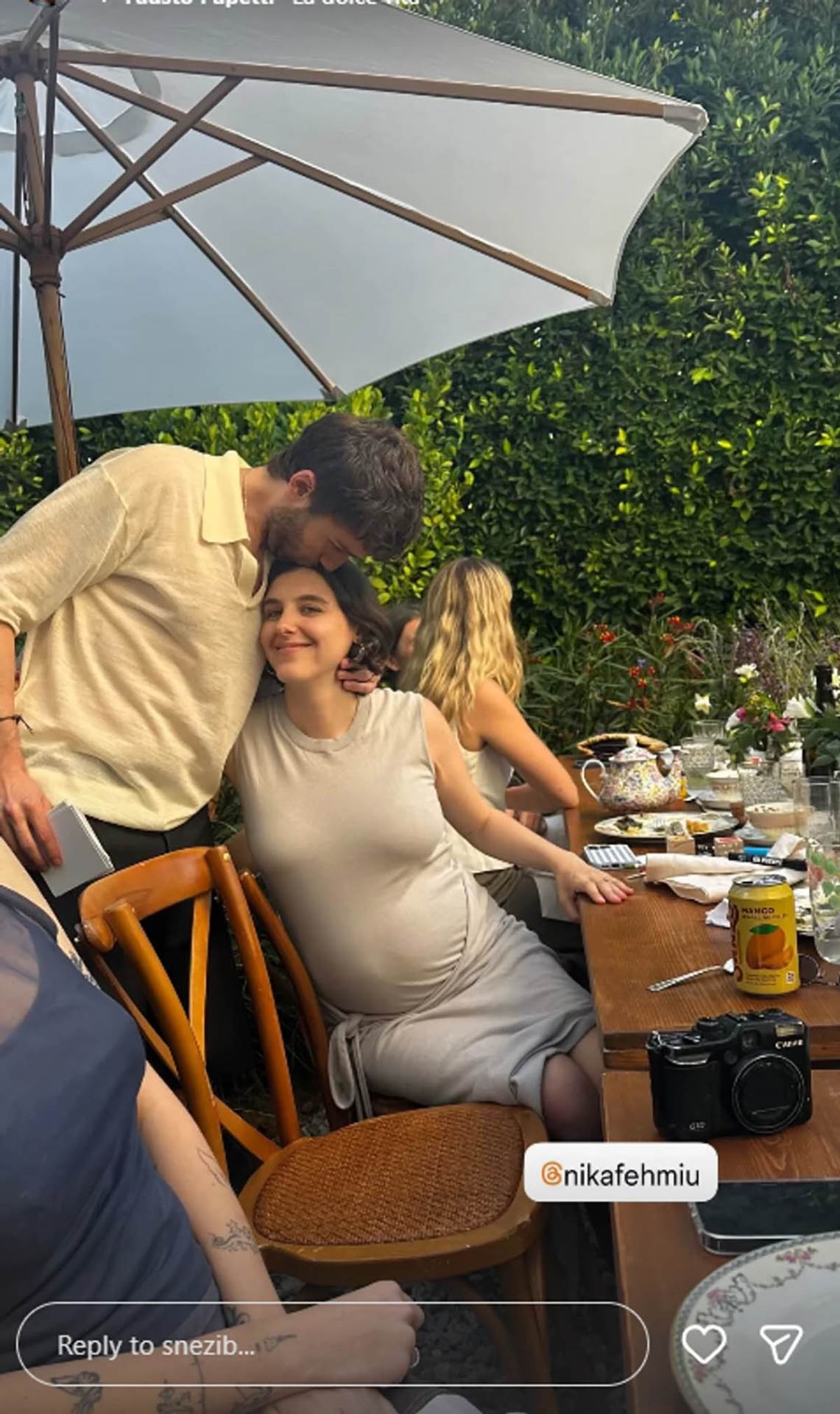  Porodila se Nika Fehmiu 