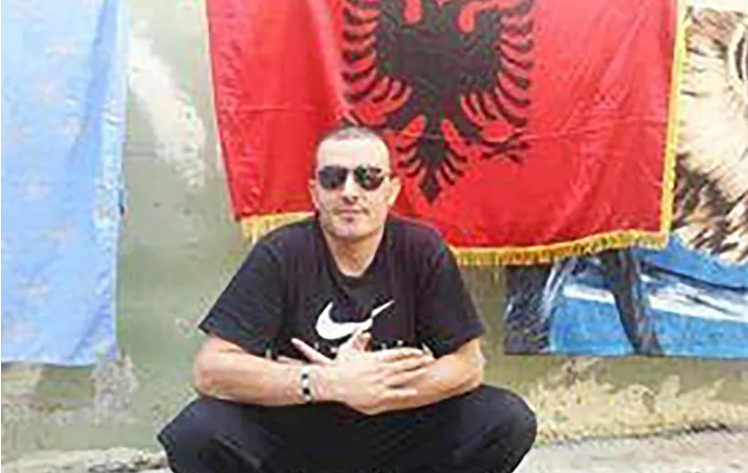  Albanac pušten iz zatvora, pa ga kamere snimile dok puca 
