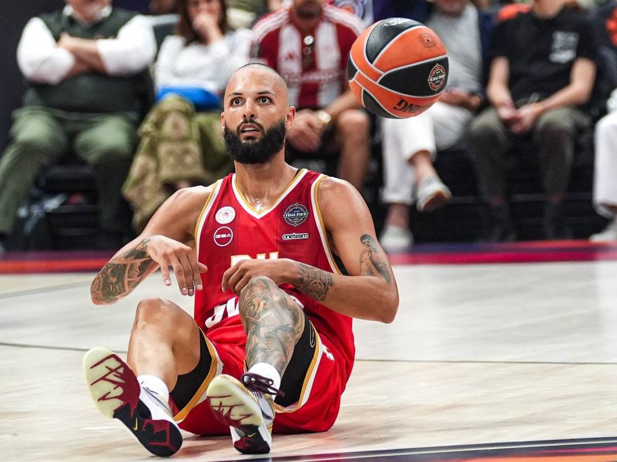  Olimpijakos pobijedio Fenerbahče 