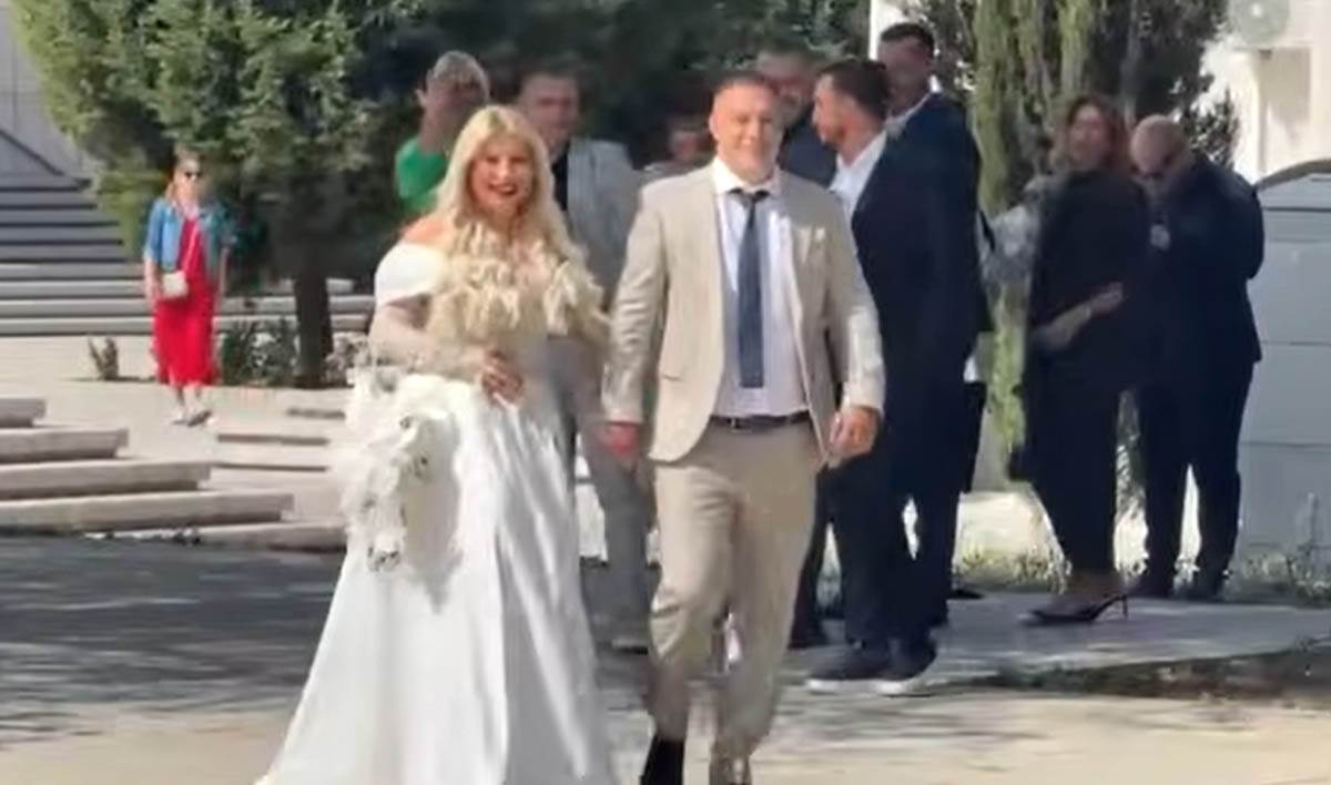  Dea Đurđević kasnila na vjenčanje u Hram Svetog Save 
