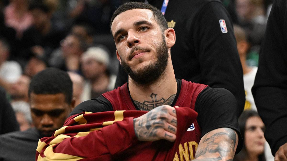  Lonzo Bol najavio penziju sa 28 godina, pa se predomislio 