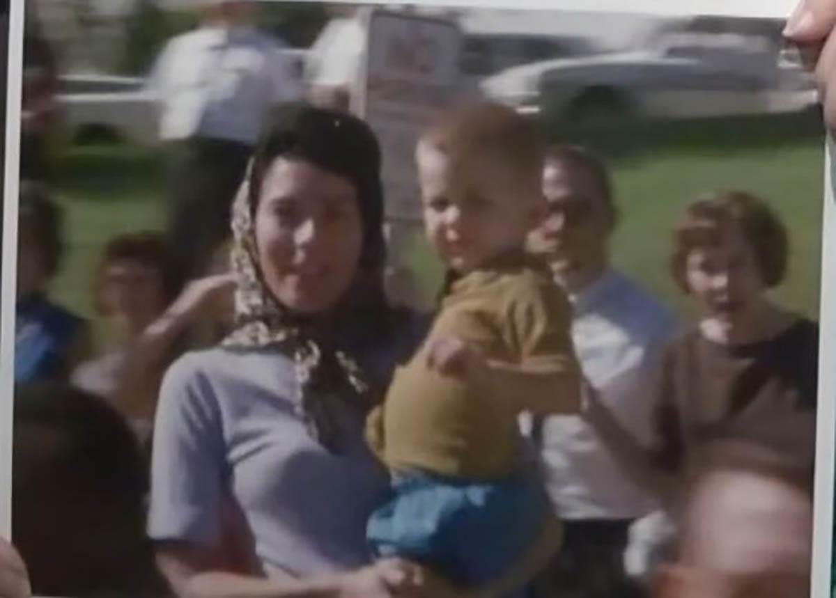  Poslije 63 godine otkriveno ko je žena koja je gledala Kenedija 