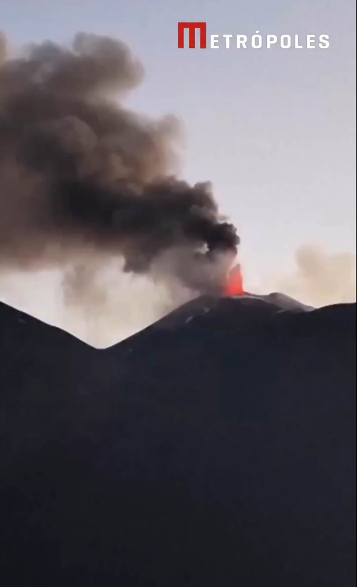  Etna ponovo prizemljila avione: 