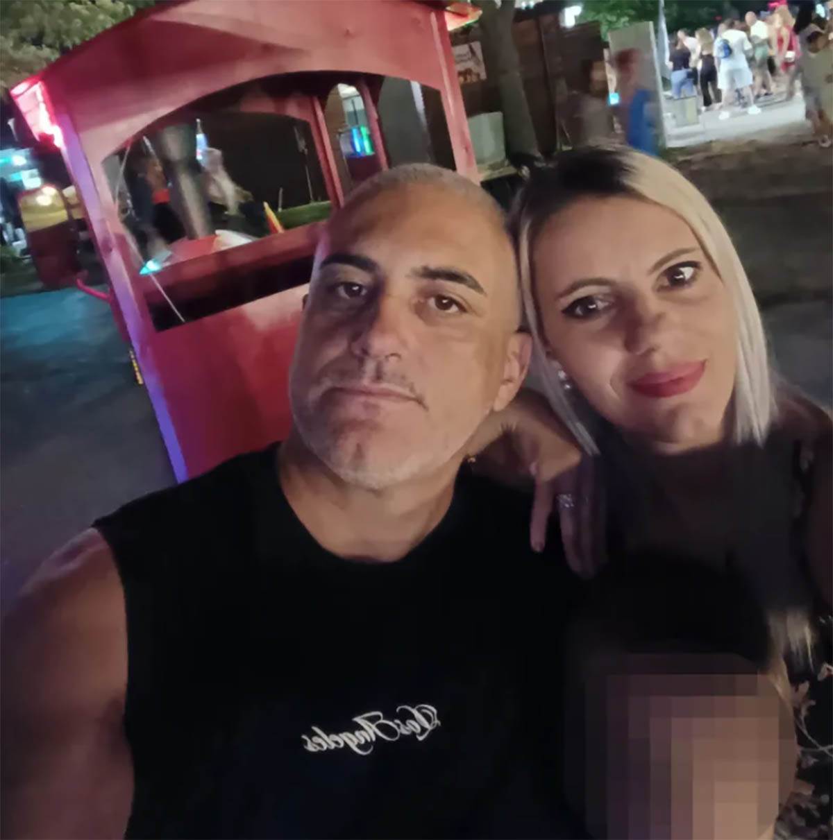  Umro sin (4) poznatog pjevača 