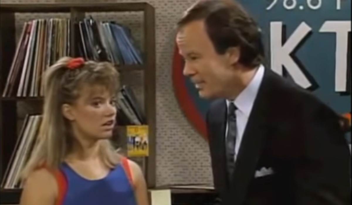  Preminuo čuveni glumac iz serije "Saved by the bell": Generacije će ga pamtiti po ovoj ulozi 