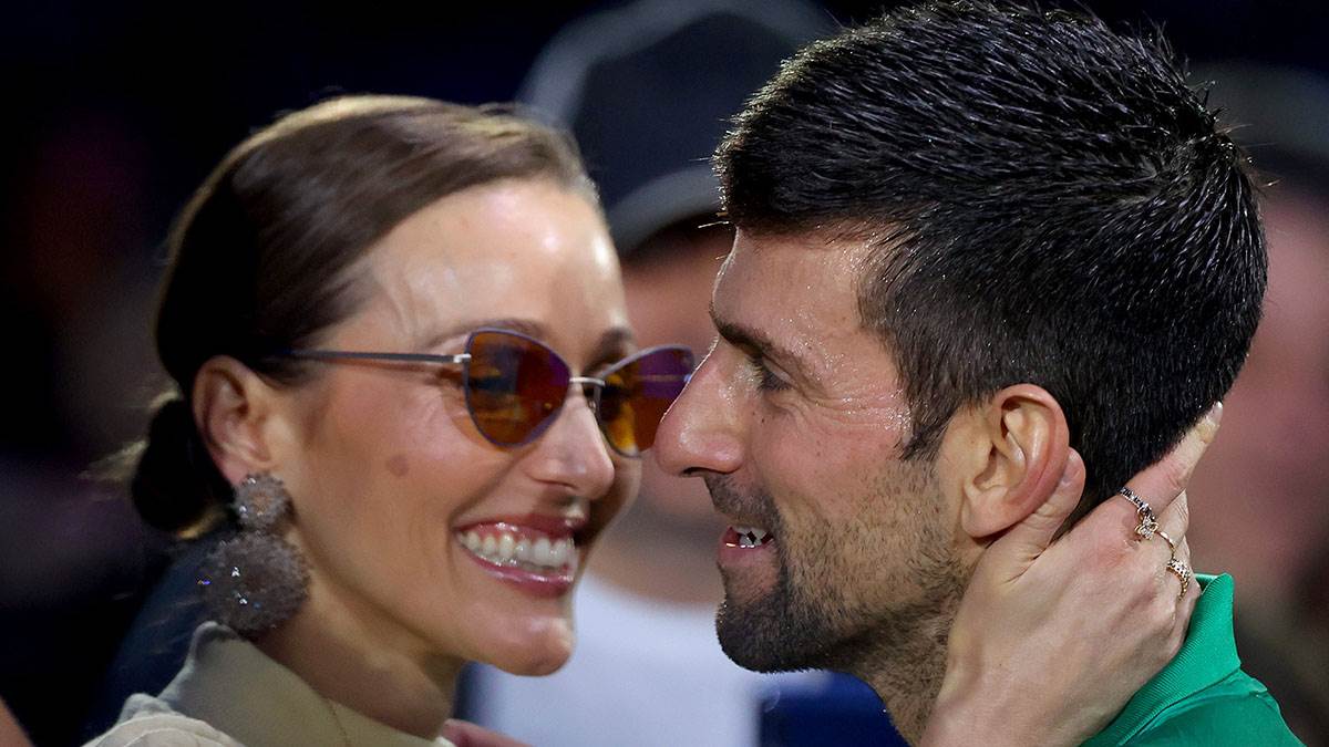  Jelena Đoković u nikad kraćoj haljini: U Novakovom zagrljaju iznenadila pink izdanjem 