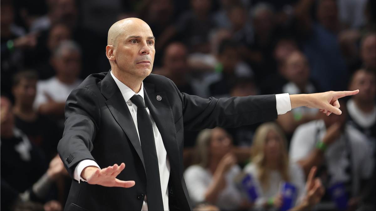  Đoan Penjaroja sprema Partizan za meč pred praznim tribinama 