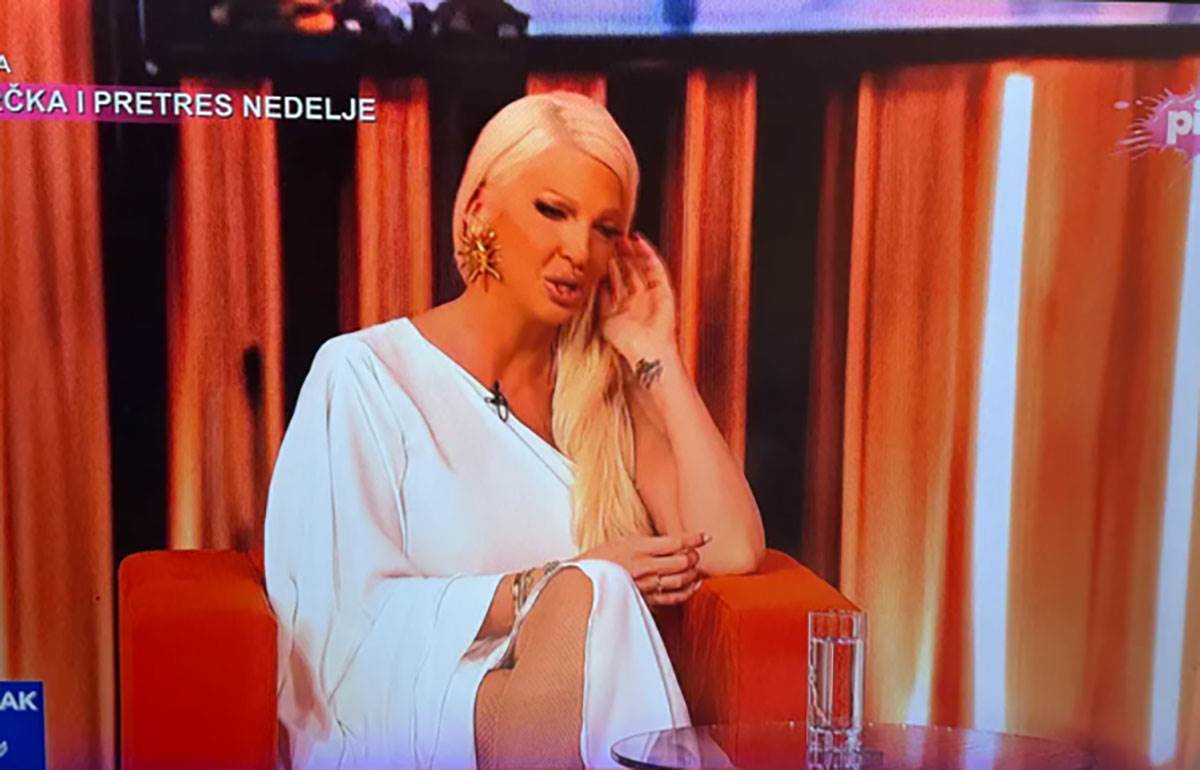  Karleuša o prekidu saradnje sa Zoranom, žestoko udarila: "Mnogi imaju sličnost sa gmizavcima, to nis 