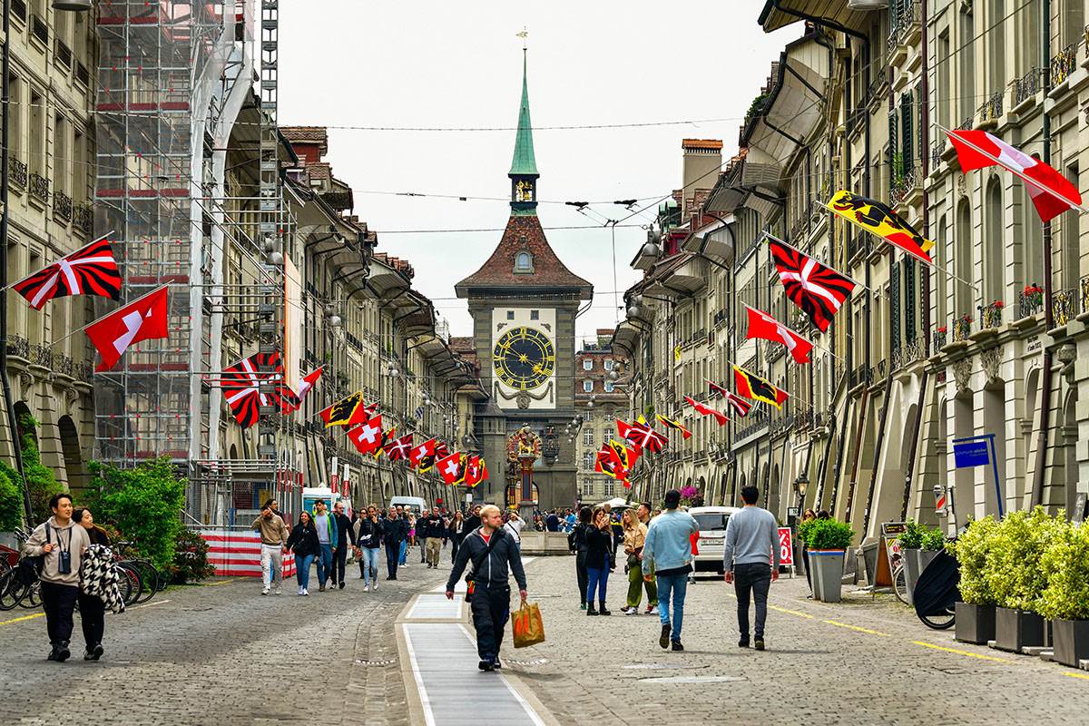  Koji je glavni grad Švajcarske?  