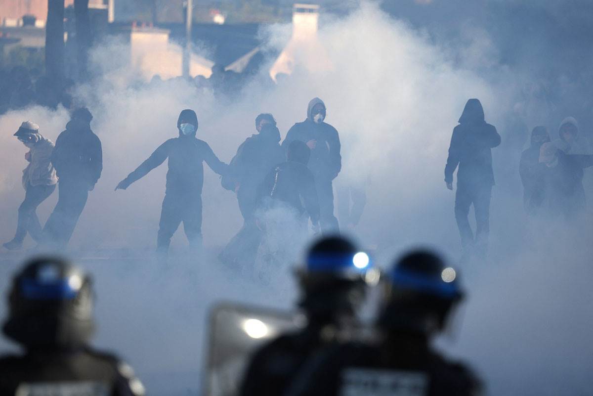  Emanuel Peti: "Nek se demonstranti vrate odakle su došli" 
