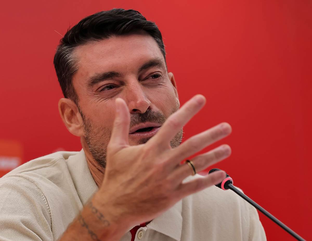  Albert Rijera bijesan: "Možda UEFA neće Zvezdu u Evropi" 
