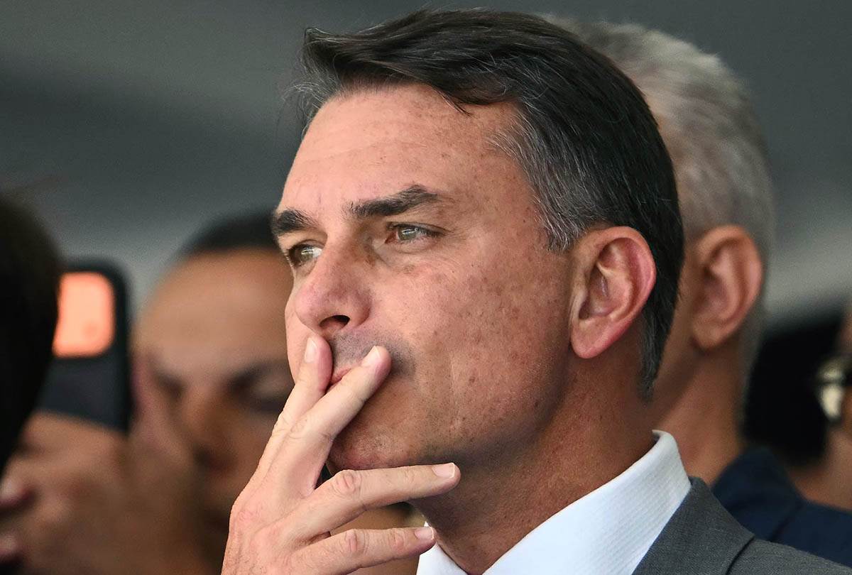  Gdje je Flavio Bolsonaro 