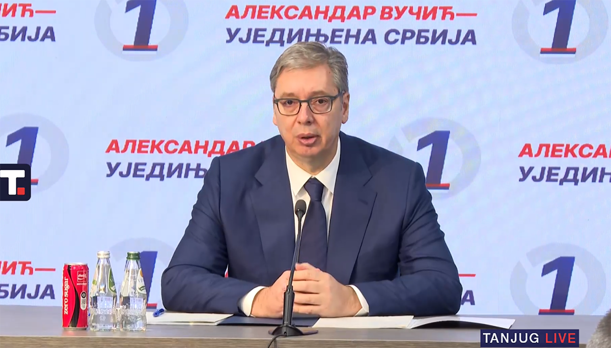  Vučić: "U poslednja 72 sata prisustvujemo revolucionarnom teroru, oni to nazivaju 'oslobađanjem medi 