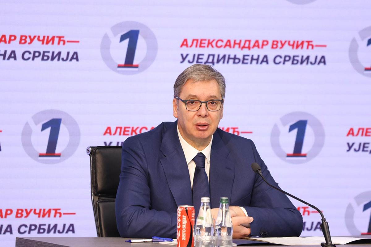  Vučić o navodima da je pripremao državni udar 