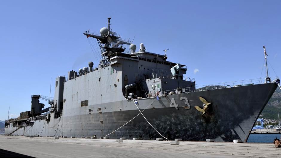  Tri NATO broda stižu u Bar 