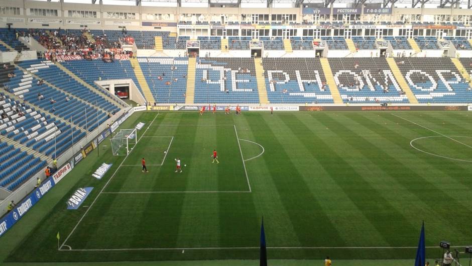  Pogođen jedan od najboljih ukrajinskih stadiona: Sa fasade skidano rusko ime kluba 