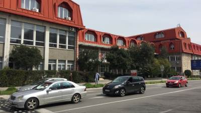  "Partijska knjižica ima prevagu nad diplomama" 