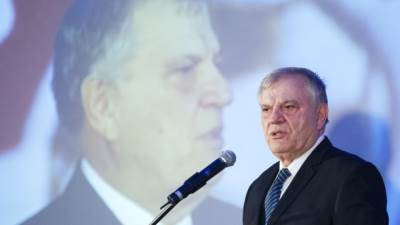  Karadžić: Rekli su nam "izvinite, ali tako moramo" 