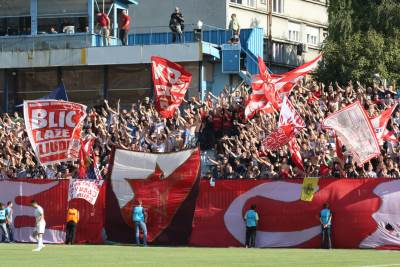  Delije mogu na stadion! 