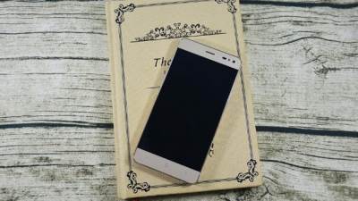  Dizajn na kom će mu zavideti mnogo skuplji uređaji 