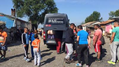  Četiri romske porodice se vratile na Kosovo 