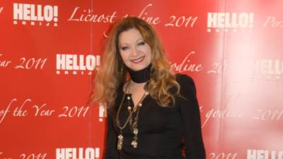  Glumica na Adi udarila novinara 