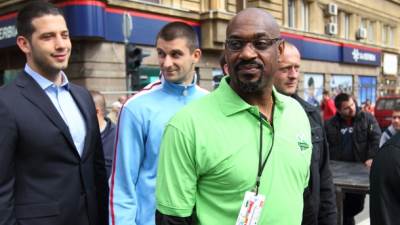  Kevin Jang: Svete, pomozi Srbiji 