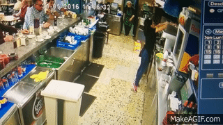  Kakva GOLČINA!!! (VIDEO) 