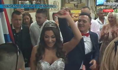  Au, mladenci... (VIDEO) 